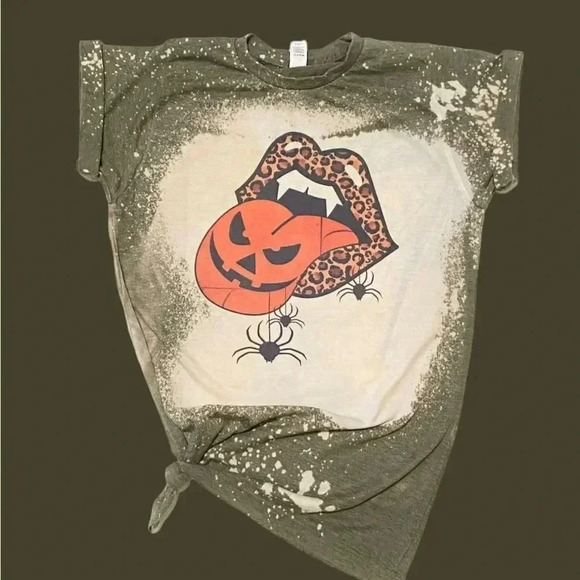 Halloween Pumpkin 🎃 Tongue Bleached Tee - Picture 1 of 1